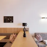 شقة Alpenstolz Haus 2 - Stilvoll Urlauben In Den Bergen دامولس