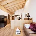Alpenstolz Haus 2 - Stilvoll Urlauben In Den Bergen * Damüls