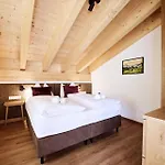 Alpenstolz Haus 2 - Stilvoll Urlauben In Den Bergen 达米尔斯