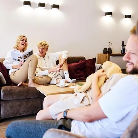 Appartamento Alpenstolz Haus 2 - Stilvoll Urlauben In Den Bergen *