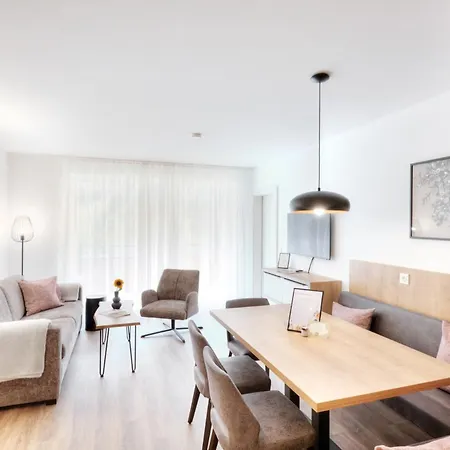 Alpenstolz Haus 2 - Stilvoll Urlauben In Den Bergen Apartment *