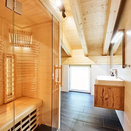 Apartment Alpenstolz Haus 2 - Stilvoll Urlauben In Den Bergen Damuels