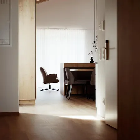 Apartment Alpenstolz Haus 2 - Stilvoll Urlauben In Den Bergen Damuels