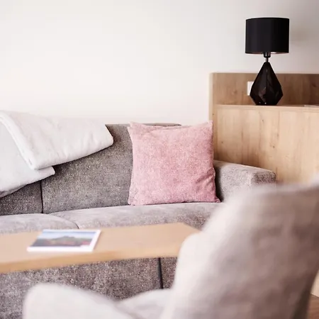 Alpenstolz Haus 2 - Stilvoll Urlauben In Den Bergen Apartment