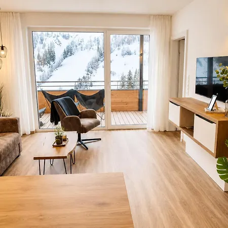 Alpenstolz Haus 2 - Stilvoll Urlauben In Den Bergen Damüls